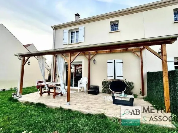 Maison 4 pièces 77 m² 