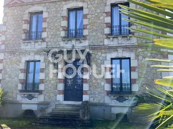 Maison 9 pièces 280 m² 