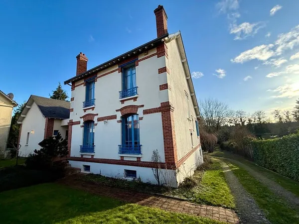 Maison 9 pièces 238 m² 