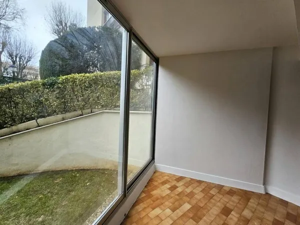 Studio 1 pièce 29 m² 