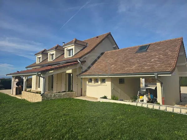 Maison 7 pièces 152 m² 