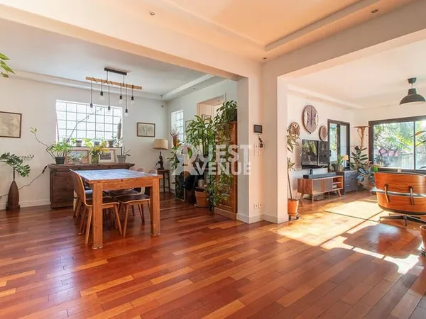 Maison 8 pièces 184 m² 