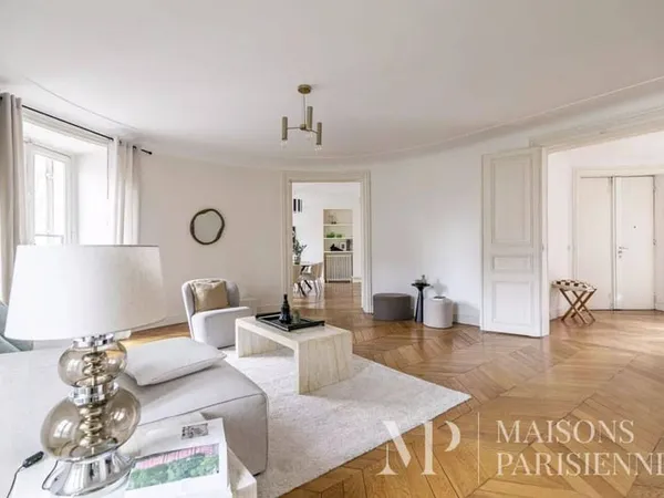 Appartement 5 pièces 175 m² 