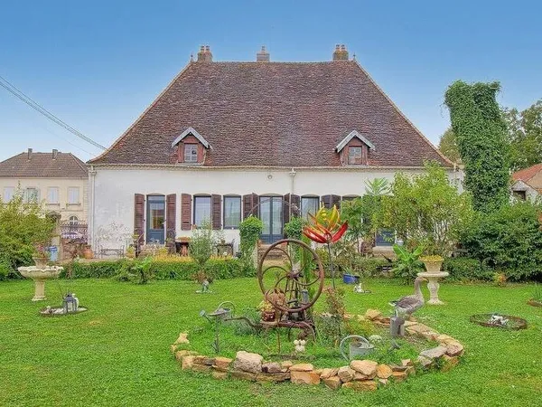 Maison de plain-pied 9 pièces 205 m² 