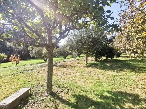 Terrain constructible 1037 m² 