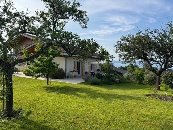 Maison 10 pièces 270 m² 
