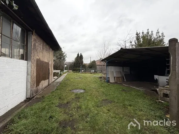 Terrain 812 m² 