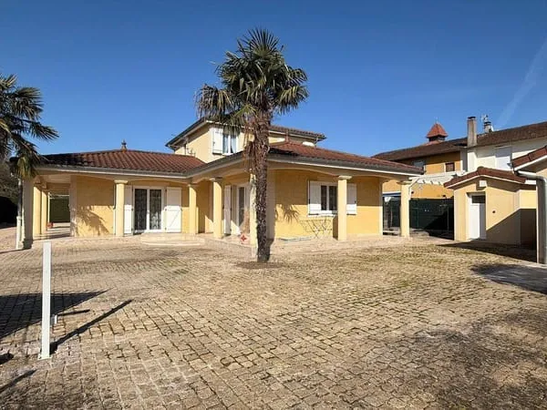 Maison 5 pièces 164 m² 
