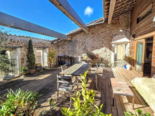 Maison 7 pièces 285 m² 