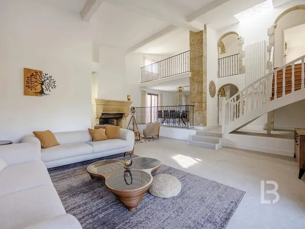 Maison 7 pièces 181 m² 