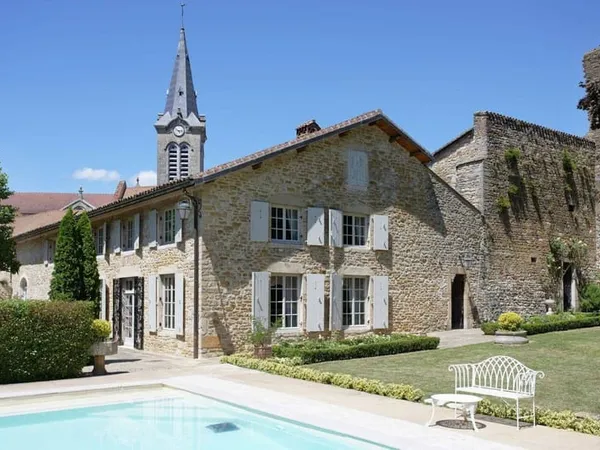 Maison 10 pièces 328 m² 