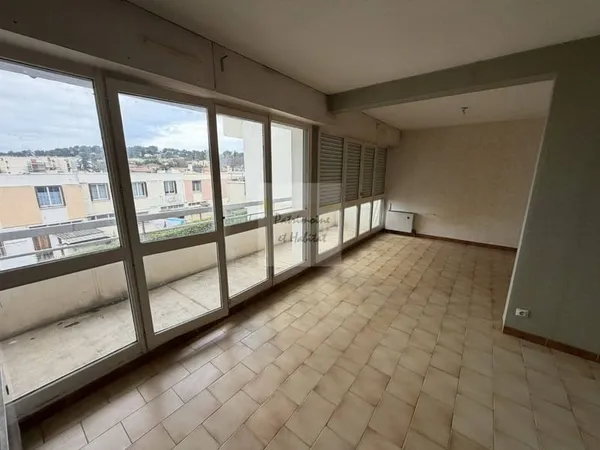 Appartement 2 pièces 61 m² 