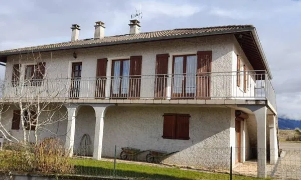 Maison 8 pièces 172 m² 