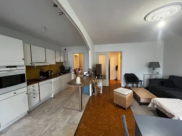 Appartement 4 pièces 82 m² 