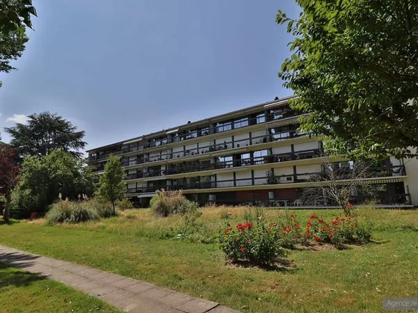 Triplex 4 pièces 82 m² 