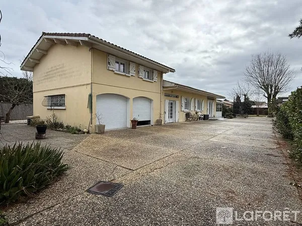Maison 7 pièces 146 m² 