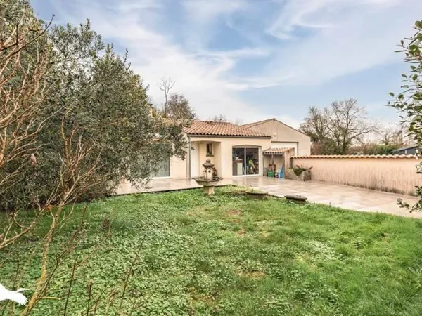 Maison de plain-pied 6 pièces 143 m² 