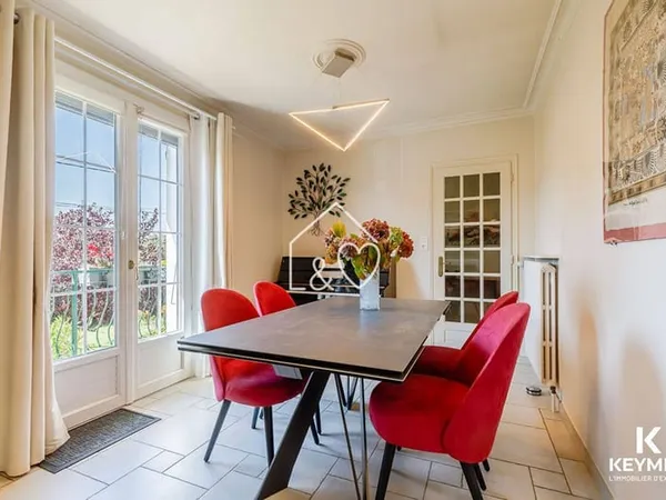 Maison 6 pièces 94 m² 