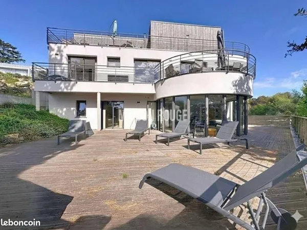 Maison 10 pièces 283 m² 