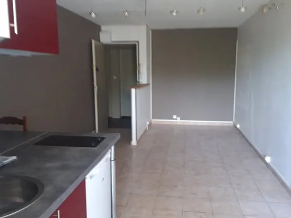 Studio 1 pièce 22 m² 