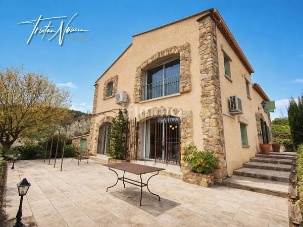 Mas provençal 7 pièces 260 m² 
