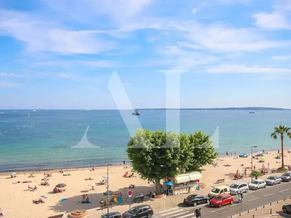 Studio 1 pièce 31 m² 