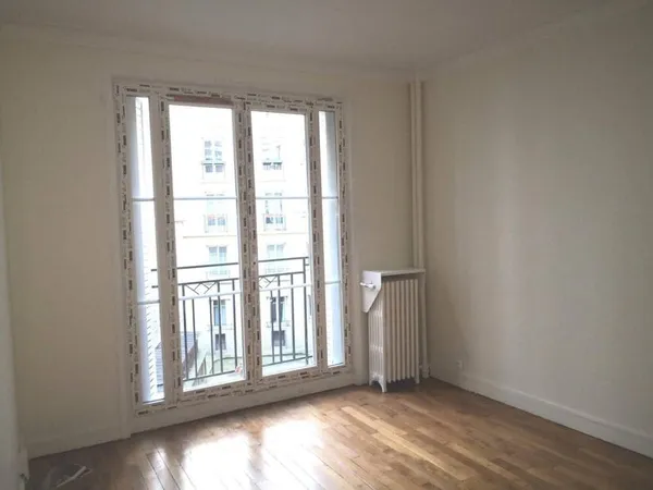 Studio 1 pièce 28 m² 