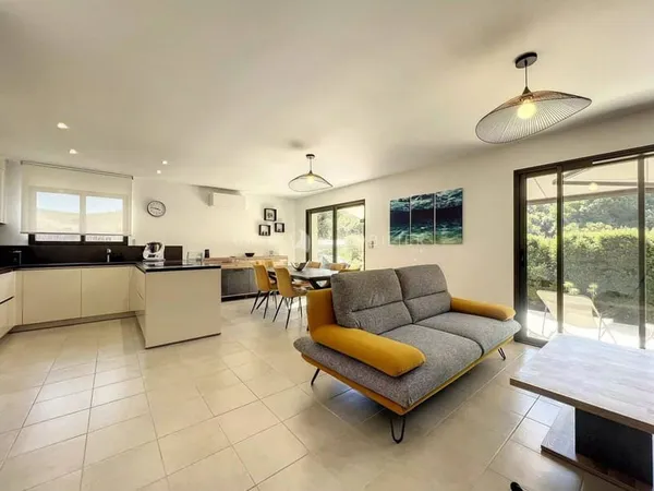 Maison de plain-pied 4 pièces 85 m² 
