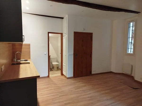 Studio 1 pièce 24 m² 