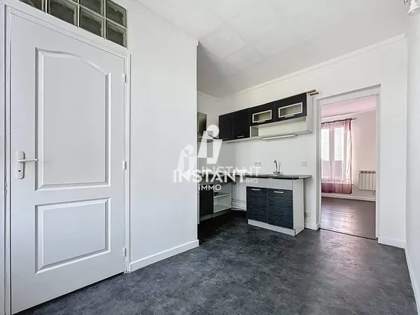 Appartement 9 pièces 23 m² 