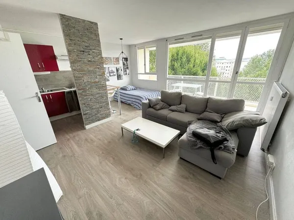 Studio 1 pièce 33 m² 