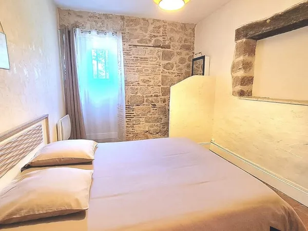 Maison 6 pièces 240 m² 
