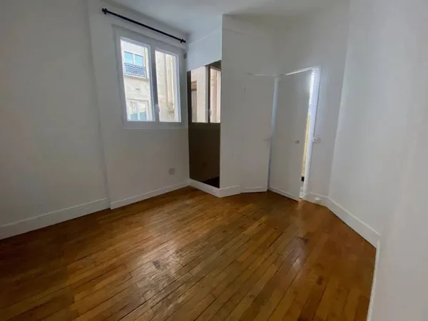 Appartement 1 pièce 14 m² 