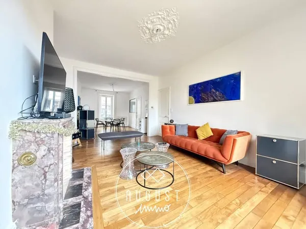 Maison 9 pièces 317 m² 