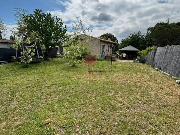 Maison de plain-pied 4 pièces 81 m² 