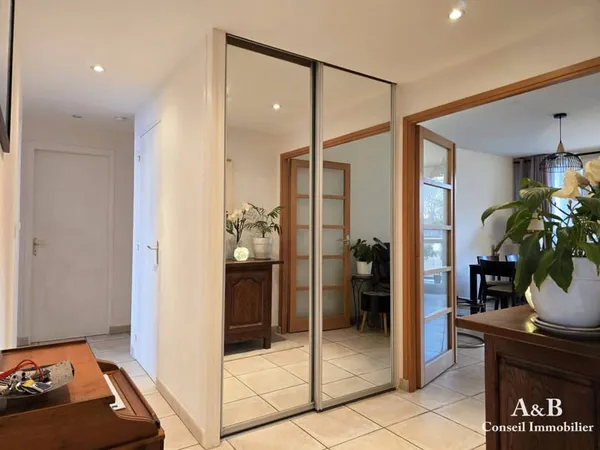 Appartement 4 pièces 80 m² 
