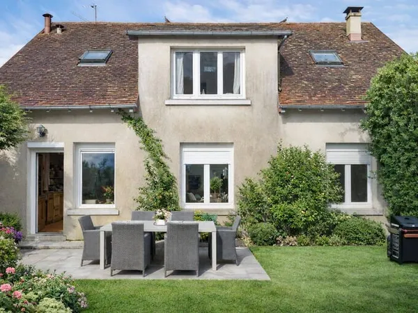 Maison de plain-pied 6 pièces 130 m² 