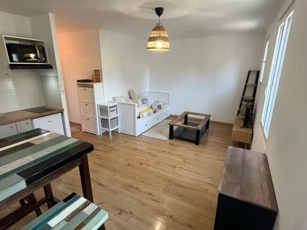 Studio 2 pièces 27 m² 
