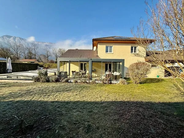 Maison 6 pièces 133 m² 