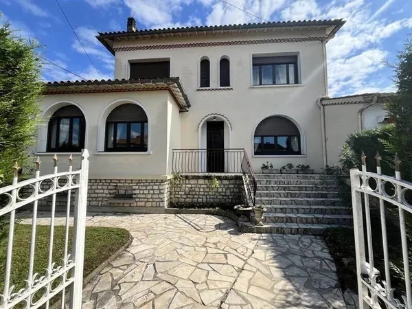 Maison 7 pièces 172 m² 