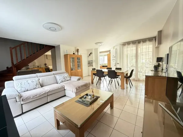 Maison 5 pièces 94 m² 