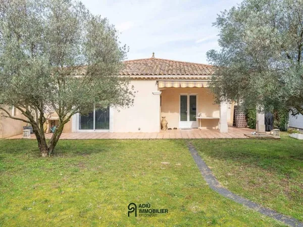Maison de plain-pied 4 pièces 136 m² 