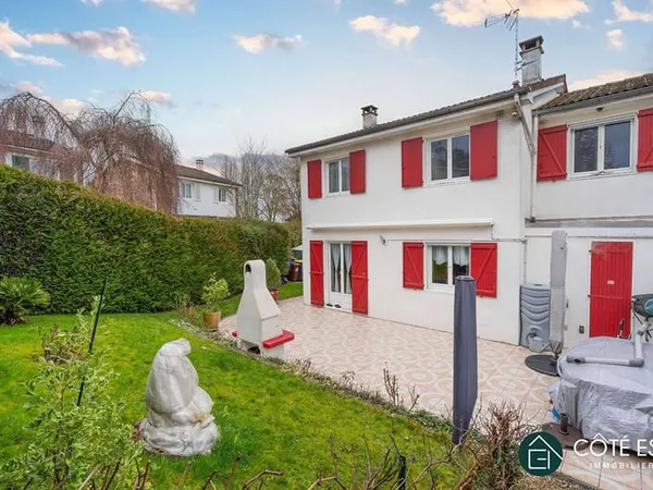 Maison 6 pièces 115 m² 