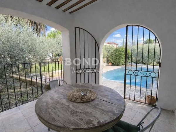 Maison 6 pièces 140 m² 