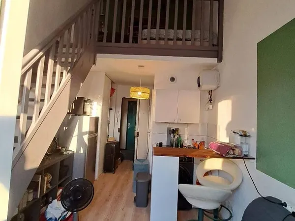 Studio 1 pièce 22 m² 