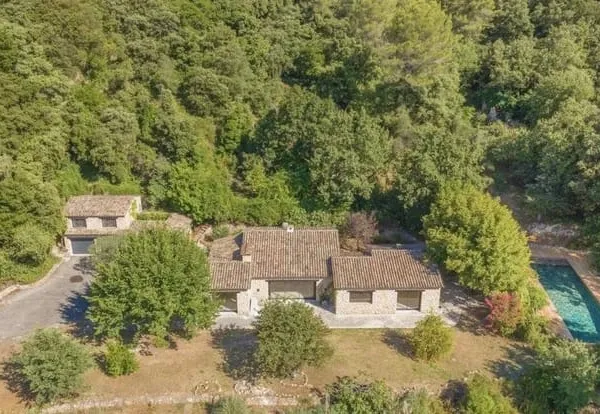 Maison 6 pièces 300 m² 