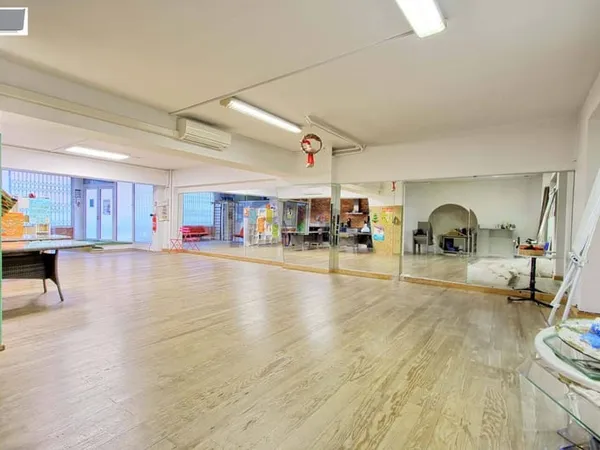 Appartement 2 pièces 125 m² 