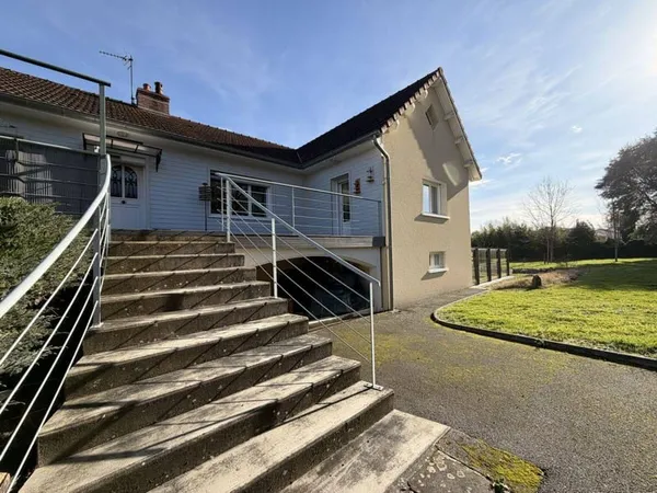 Maison 9 pièces 260 m² 