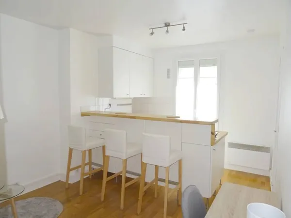 Appartement 1 pièce 18 m² 