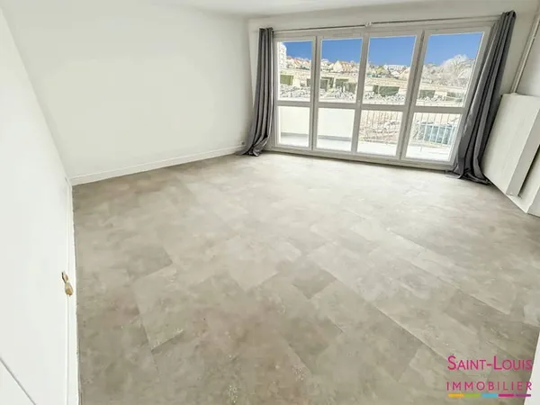 Studio 1 pièce 30 m² 